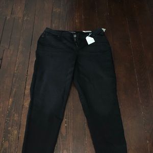 Black skinny jeans